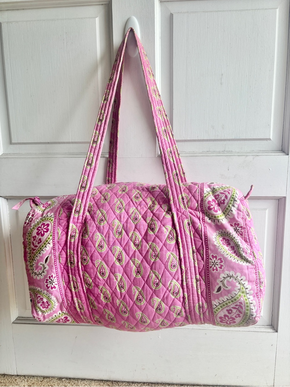 💖 Vera Bradley Bermuda Pink Small Duffel Bag Retired Paisley Print Quilted Y2K - Picture 2 of 11